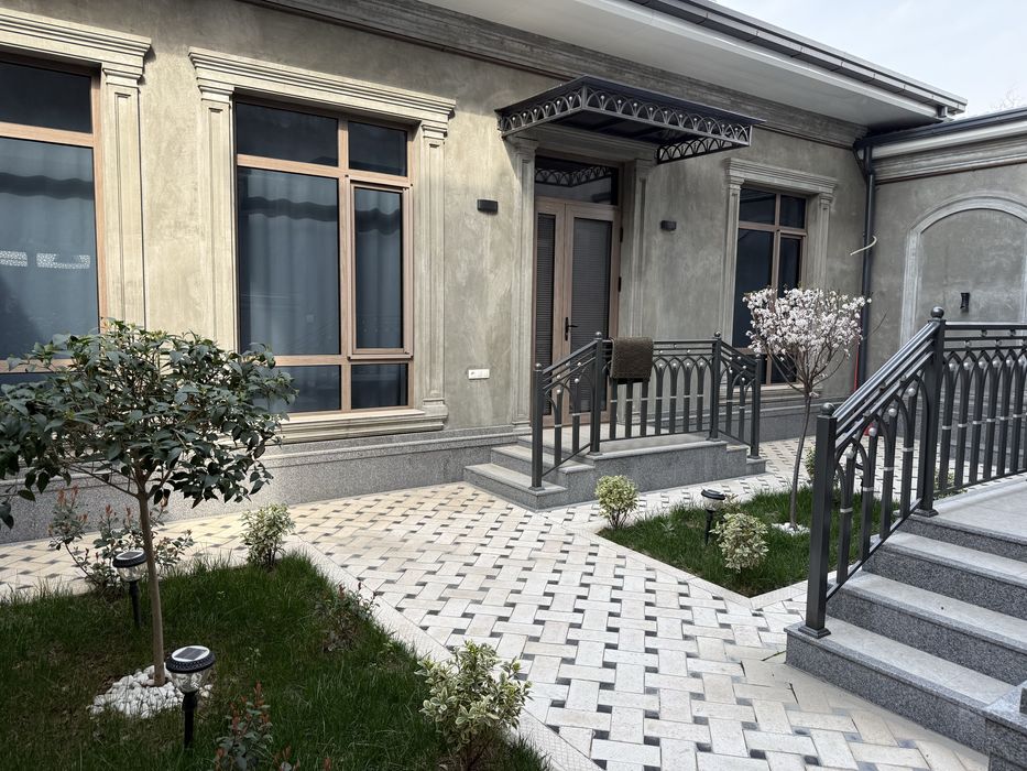 3 sotik uy engi sotiladi