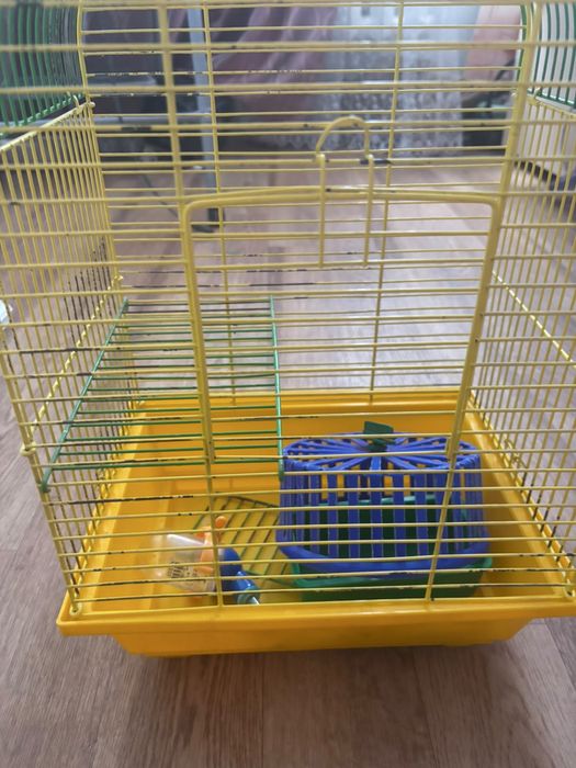Продам 2 клетки для хомяков