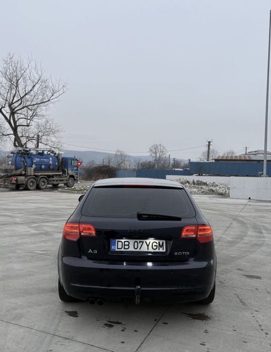 Audi A3.