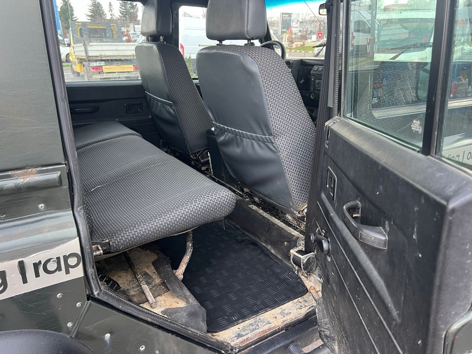 Vand Land Rover Defender Td5, 4 uși, an 2006