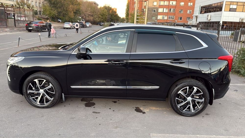Продам Haval jolion 2021