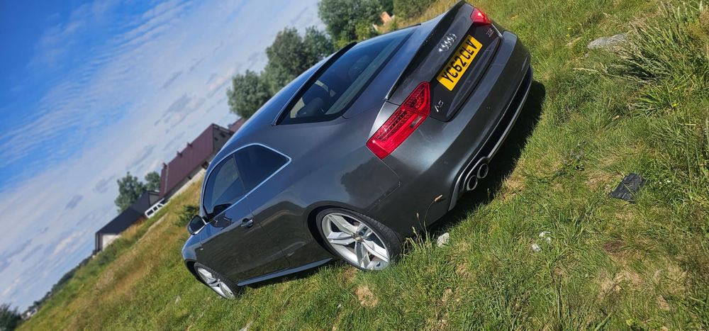 dezmembrez audi a5 quattro S-LINE