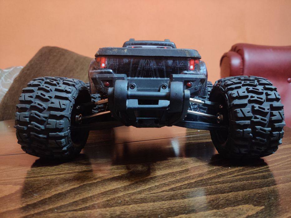 MJX 10208 RC количка с дистанционно