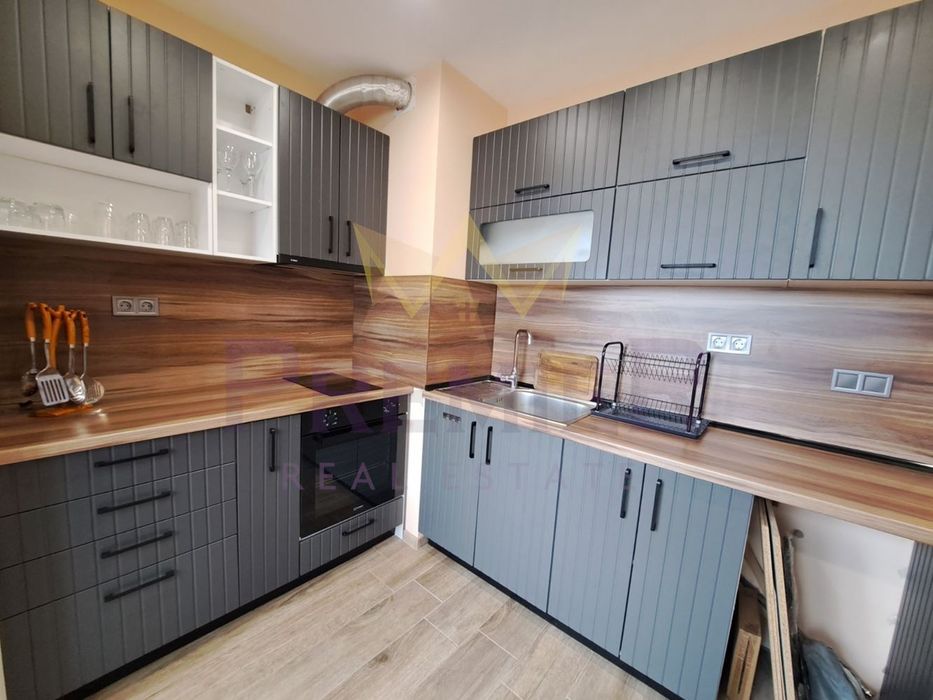 Дава се под наем Тристаен апартамент в Варна, Кайсиева градина - 85 кв.м за 586.5 € - Снимка #1