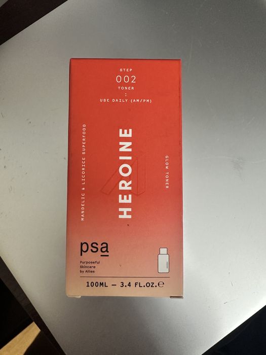 PSA heroine: mandelic & licorice superfood glow toner