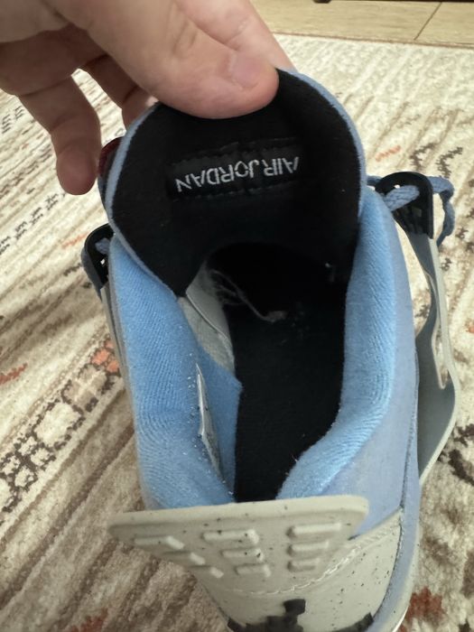 Air jordan 4 unc blue