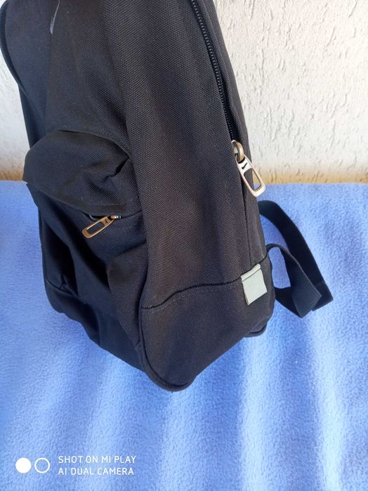 Две раници Adidas  и Nike.