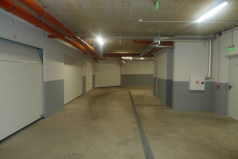 Дава се под наем Тристаен апартамент в София, Изток - 103 кв.м за 1196.97 € - Снимка #15
