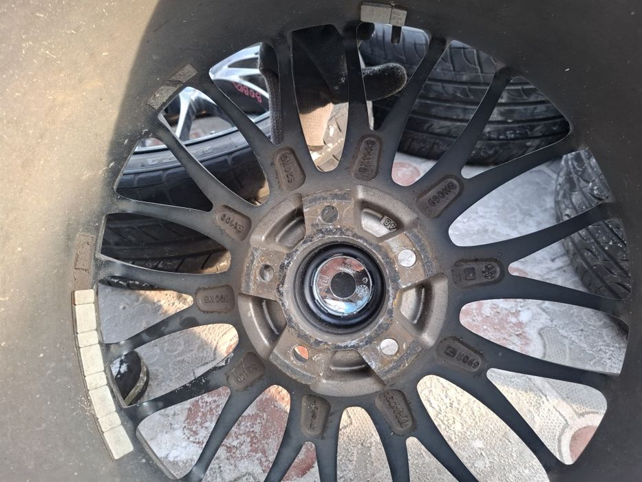 Диски  Work  STEEZ R18 привозные япония