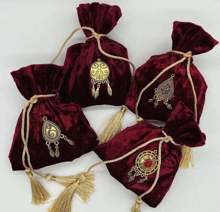 Бонбоньерки бархатные