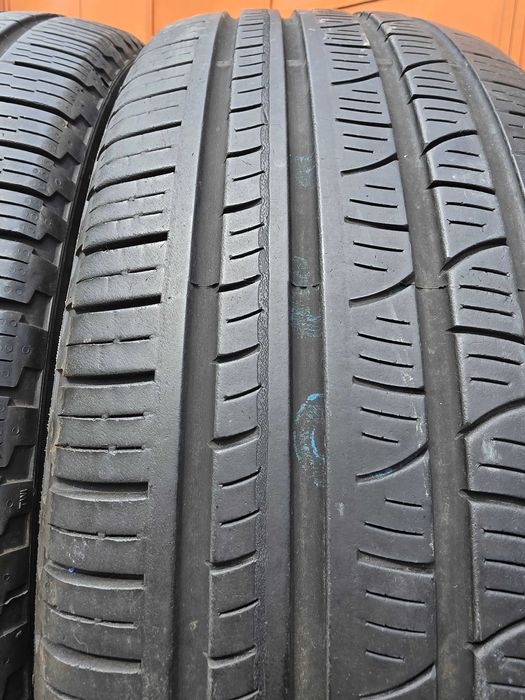 4 бр. всесезонни гуми 235/65/17 Pirelli 5-6 mm DOT 0420/1319
