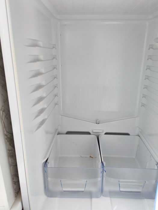 Продам холодильник Индезит