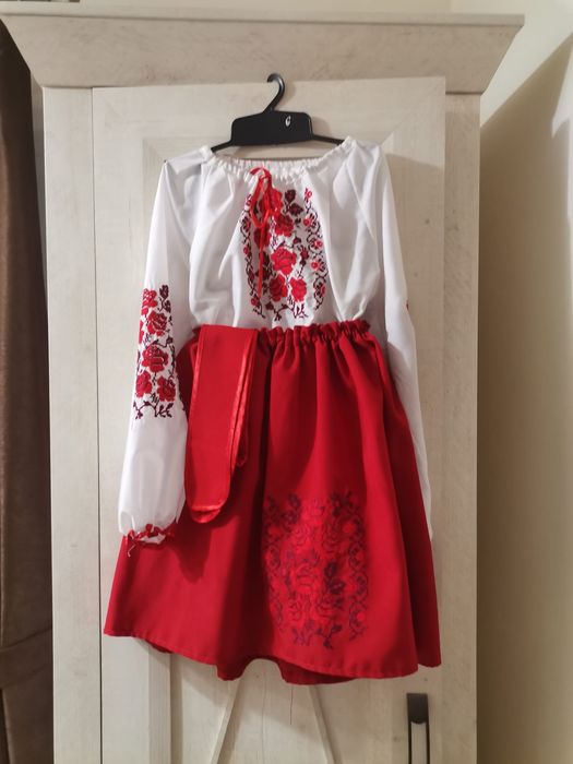 Costum tradițional românesc fete 6-7 ani