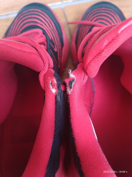 Маратонки  Nike  номер 42