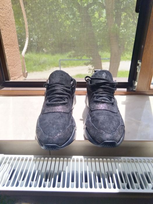 Adidasi piele 43
