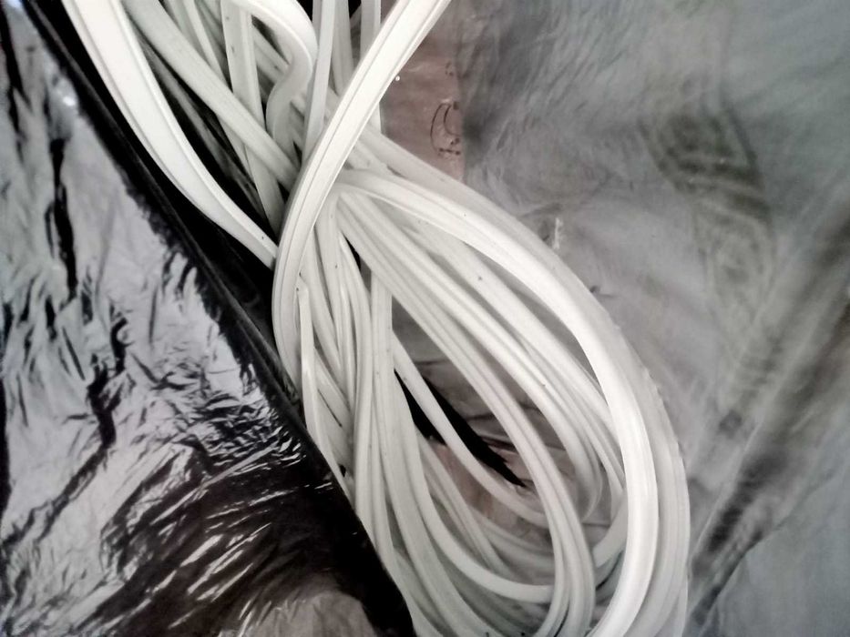 Уплотнитель пластиковых окон 10 м, белый