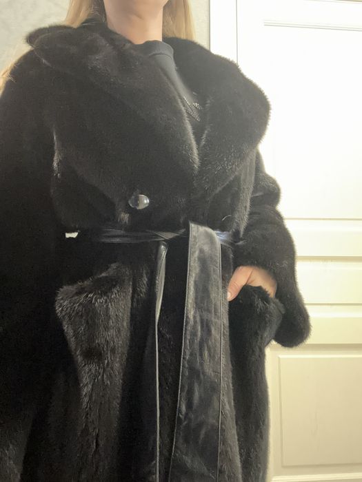 Норковая шуба black NAFA