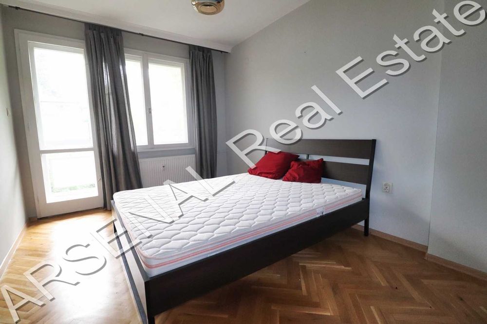 Дава се под наем Тристаен апартамент в София, Център - 110 кв.м за 687.99 € - Снимка #4