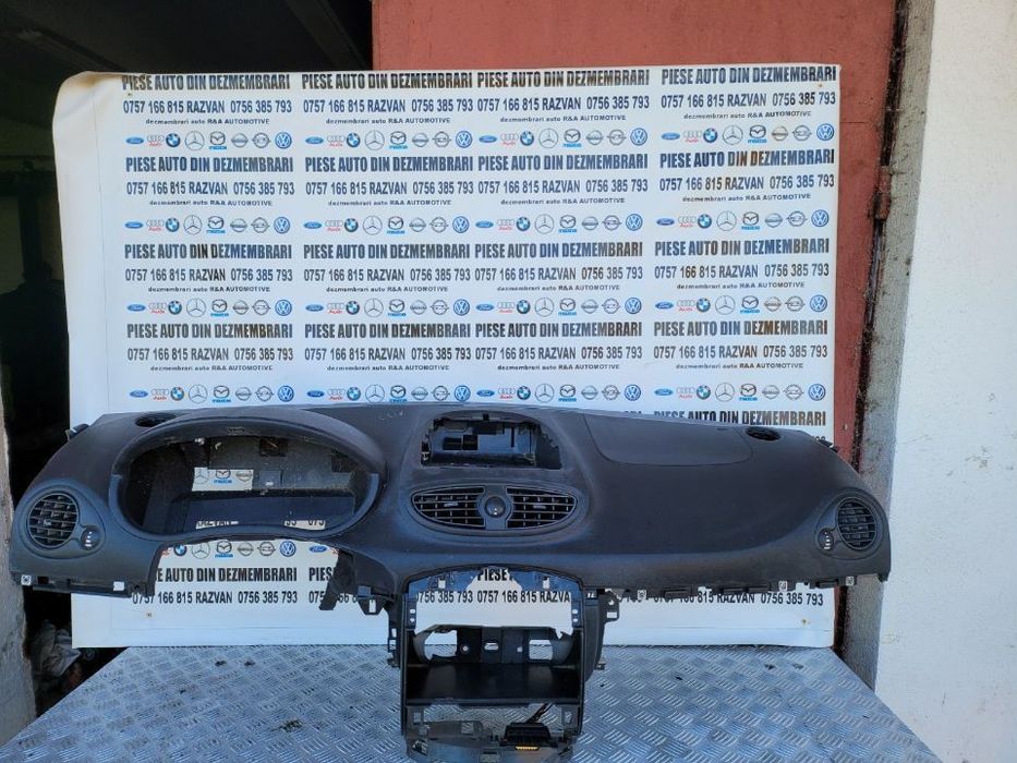 Plansa Bord Cu Airbag Pasager Renault Clio 3 III Volan Stanga Livram Oriunde In Tara