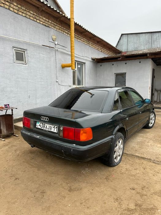 Ауди 100 сатылады