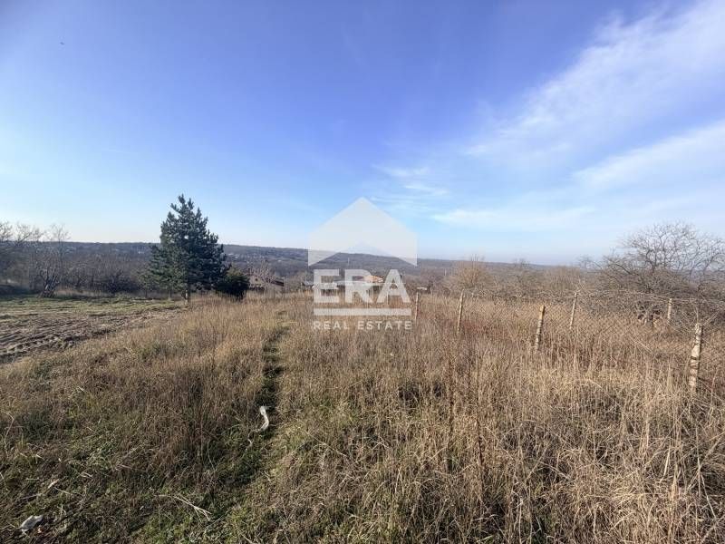 Урегулиран поземлен имот за продажба, в м-т Боровец Север, Варна, на 7