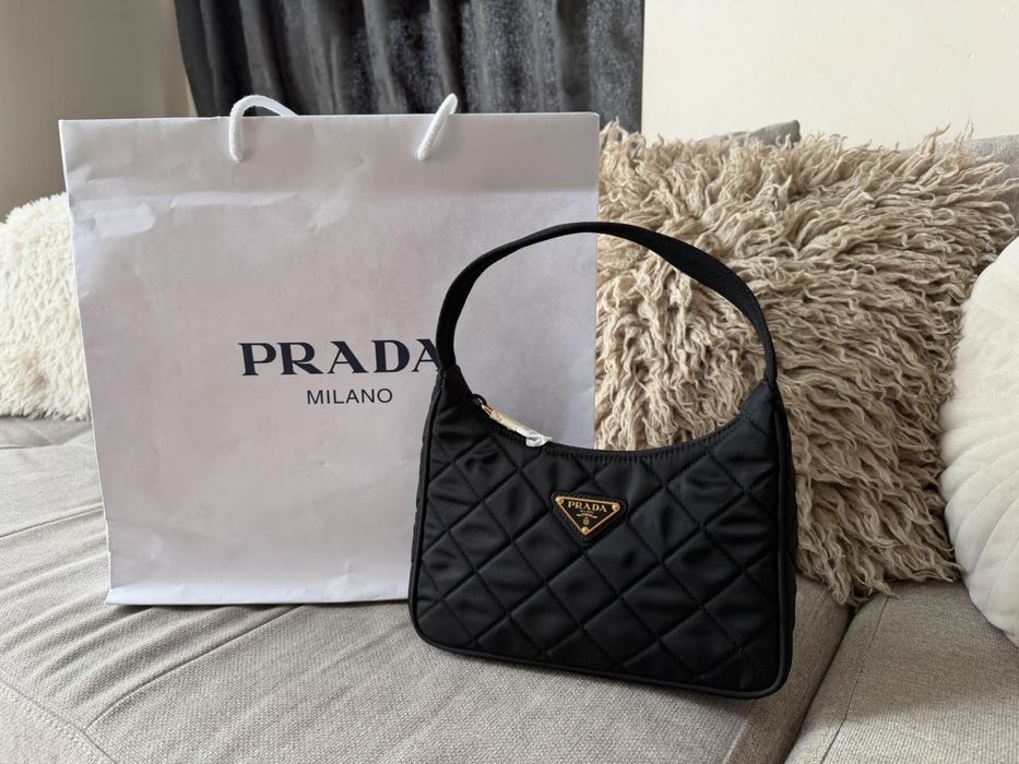 Чанта Prada оригинална