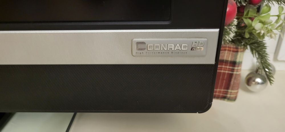 Продам телевизор (требует ремонта или на запчасти).  Диагональ 40 дюйм