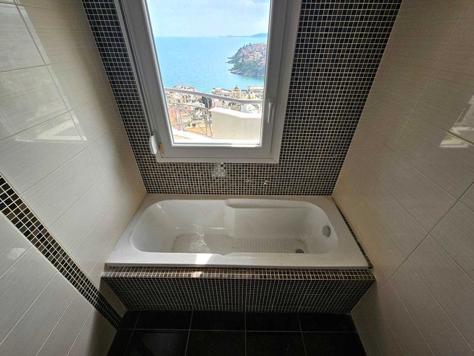 За продажба на апартамент 140 в Timios Stavros Kavalas (код 8192)