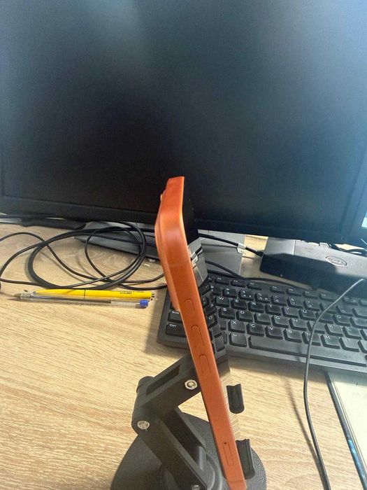 iphone 17 pro orange defect / pentru piese