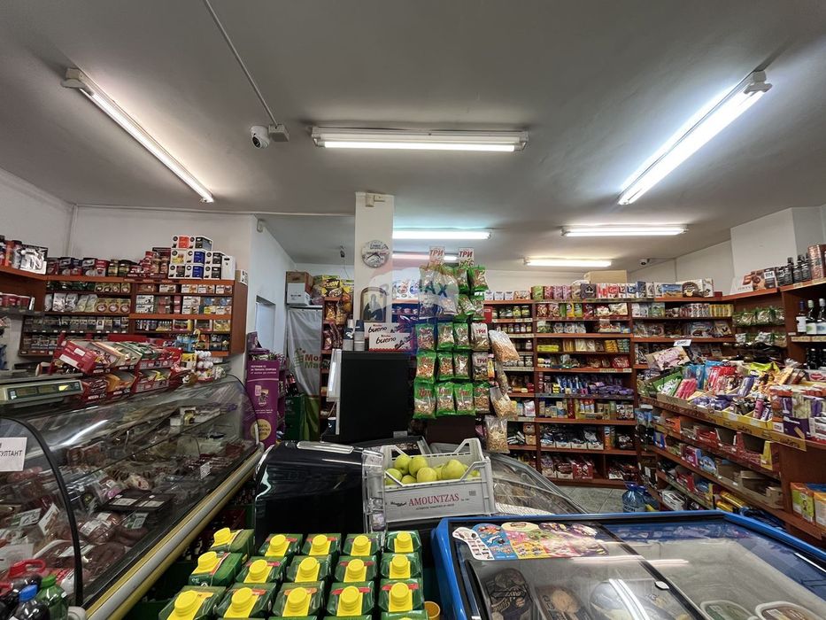 Продава се Магазин в Варна, Лятно кино Тракия - 50 кв.м за 2598 €/кв.м - Снимка #1