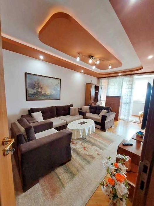 Дава се под наем Двустаен апартамент в Варна, Трошево - 103 кв.м за 700 € - Снимка #1