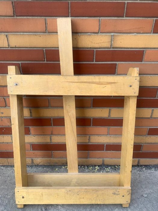 Продам Мольберт