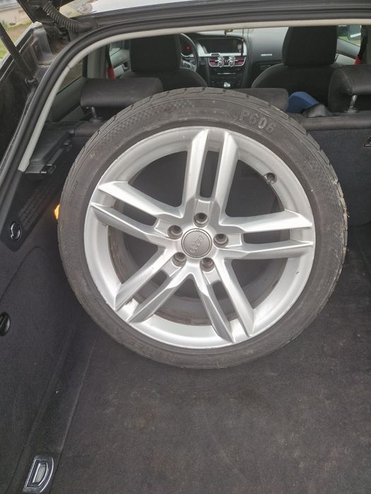 Geanta cu cauciuc  245/40/R18
