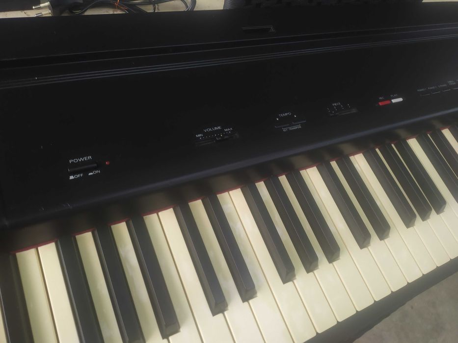 Дигитално пиано Roland EP-9e -88 keys