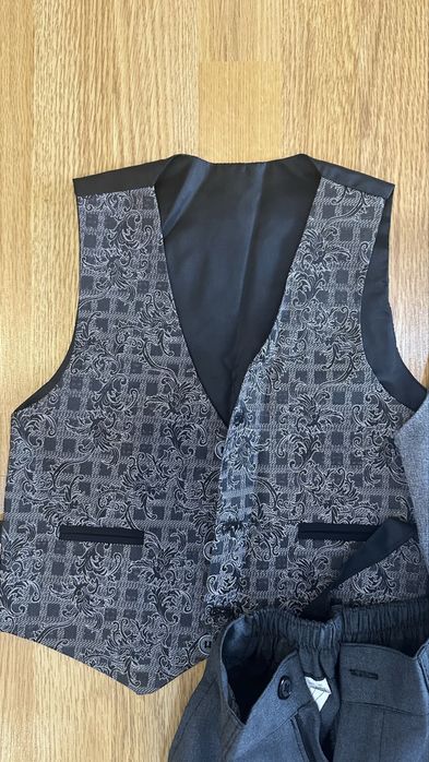 Школьный костюм