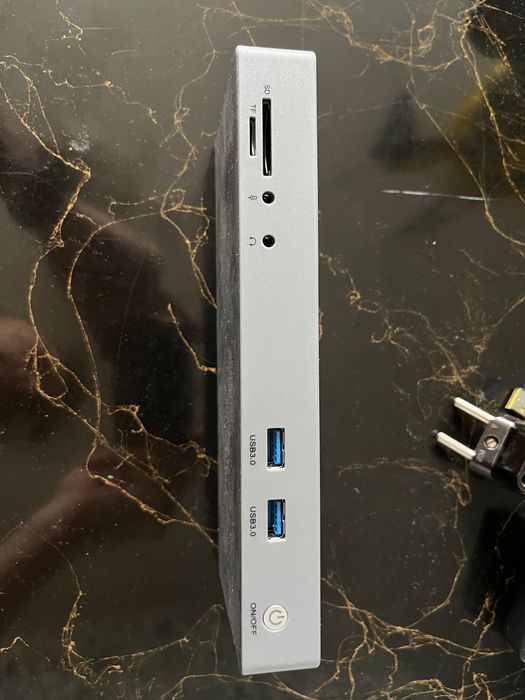 Докинг станция юсб хъб