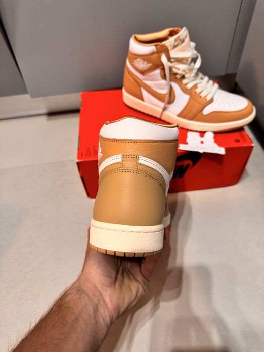 Air Jordan 1 Retro High OG Praline