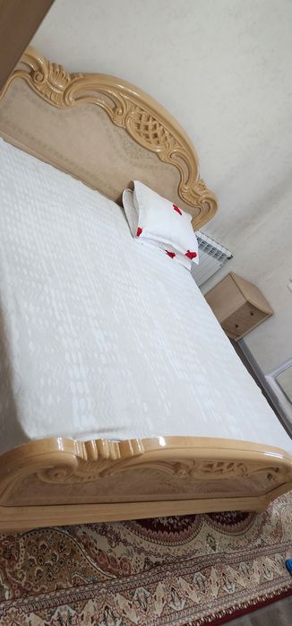 Спальный гарнитур