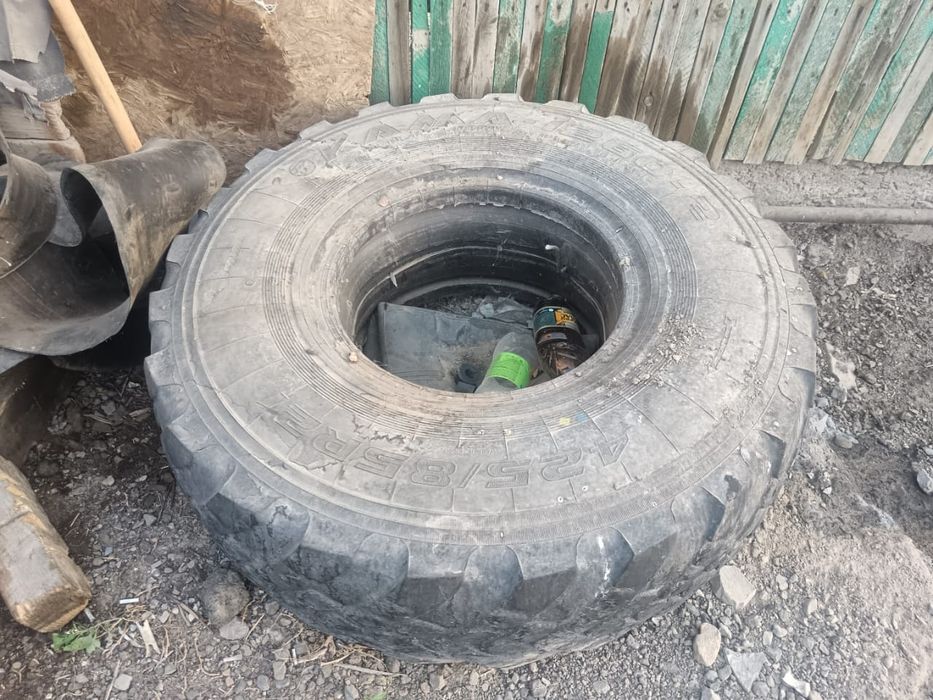 Продам шины на Камаз