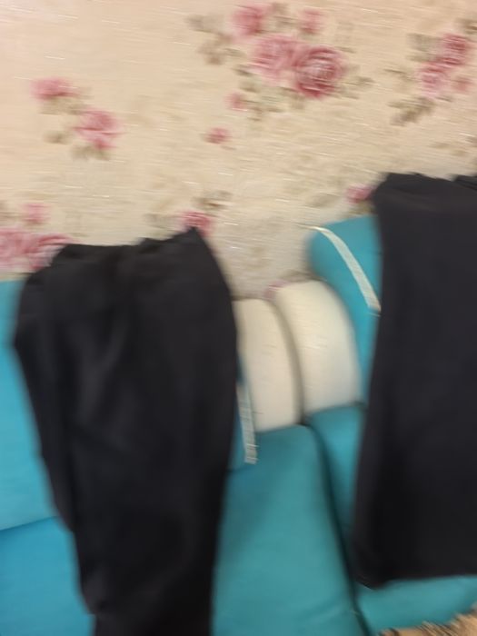 Продаю Школьные брюки