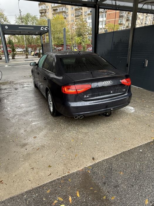 Vand Audi A4 B8