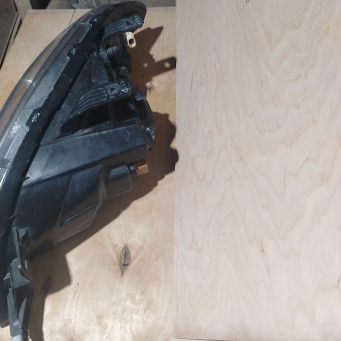 Жентра фара сотилади