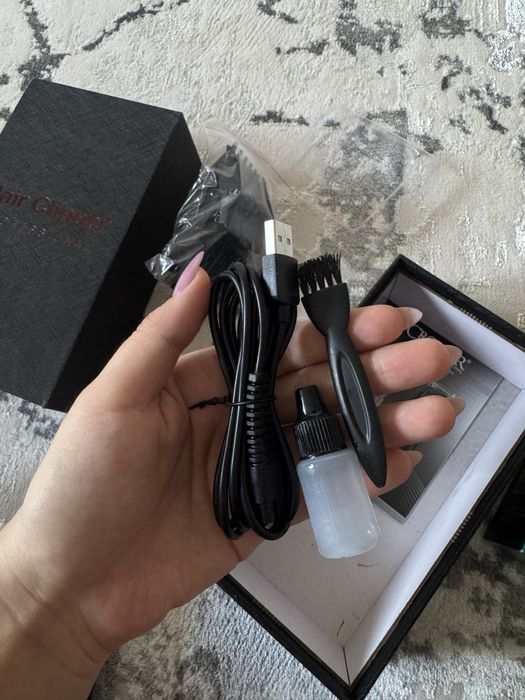 Машинка для стрижки волос