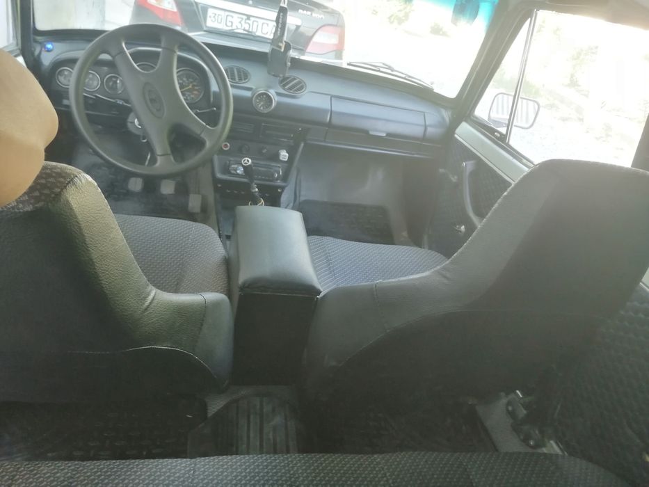 Vaz 21011 sotiladi