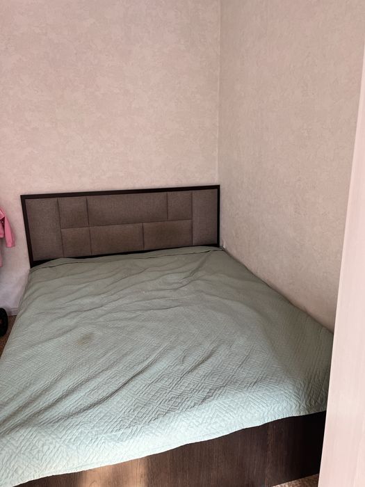Продам шкаф с кроватью