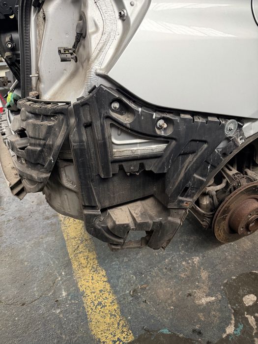 Suport bara spate stanga dreapta armatura spate bmw x3 f25