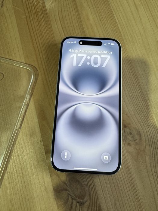 Vand iPhone 16  5G white