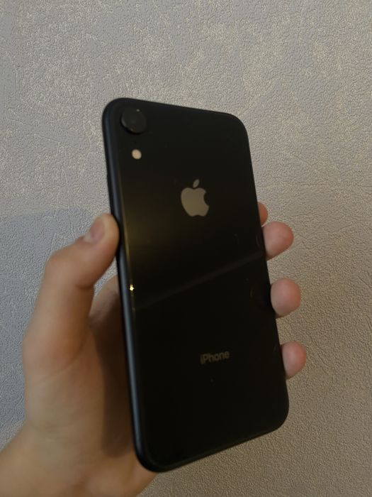 Айфон XR, черный цвет