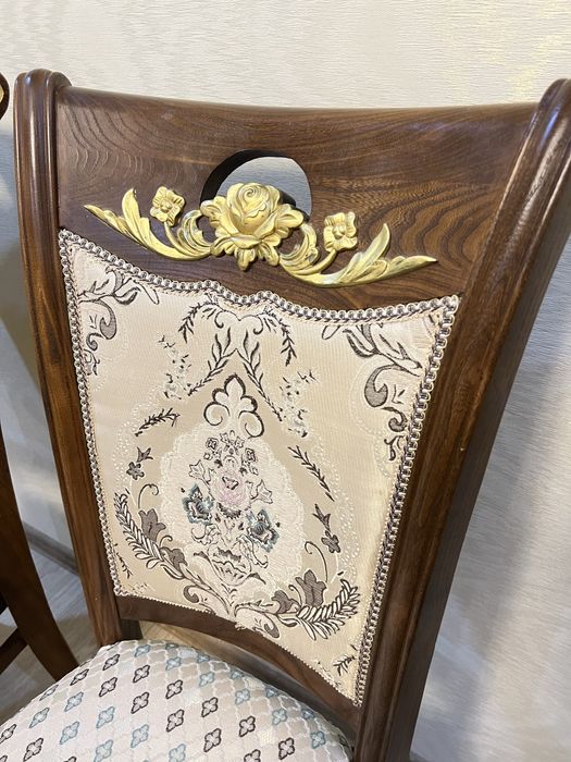 Продам стол со стульями!