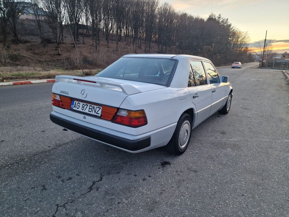 Mercedes E classe   E 230      9999 Euro